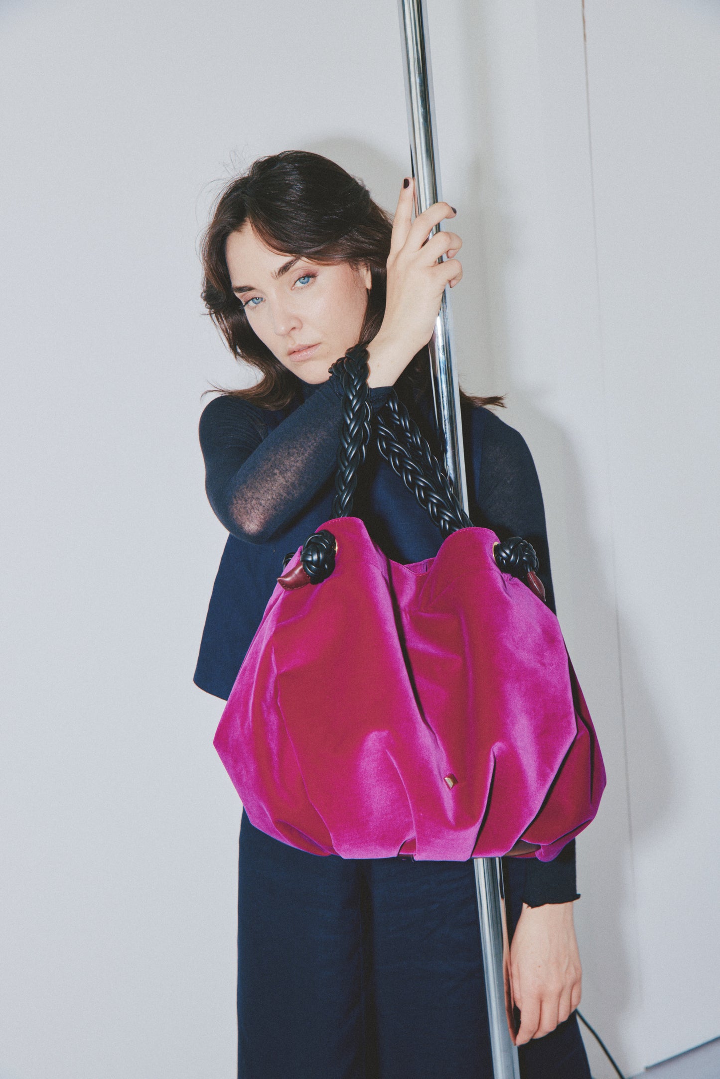 LE GRAND CHOUCHOU - VELOURS SILK FUCHSIA
