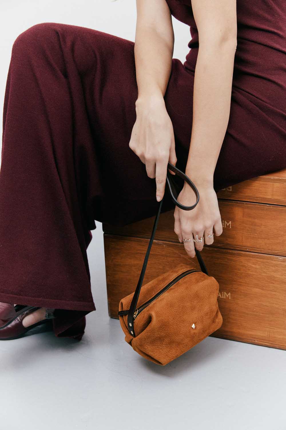 THE MINI SOHNA VELVET