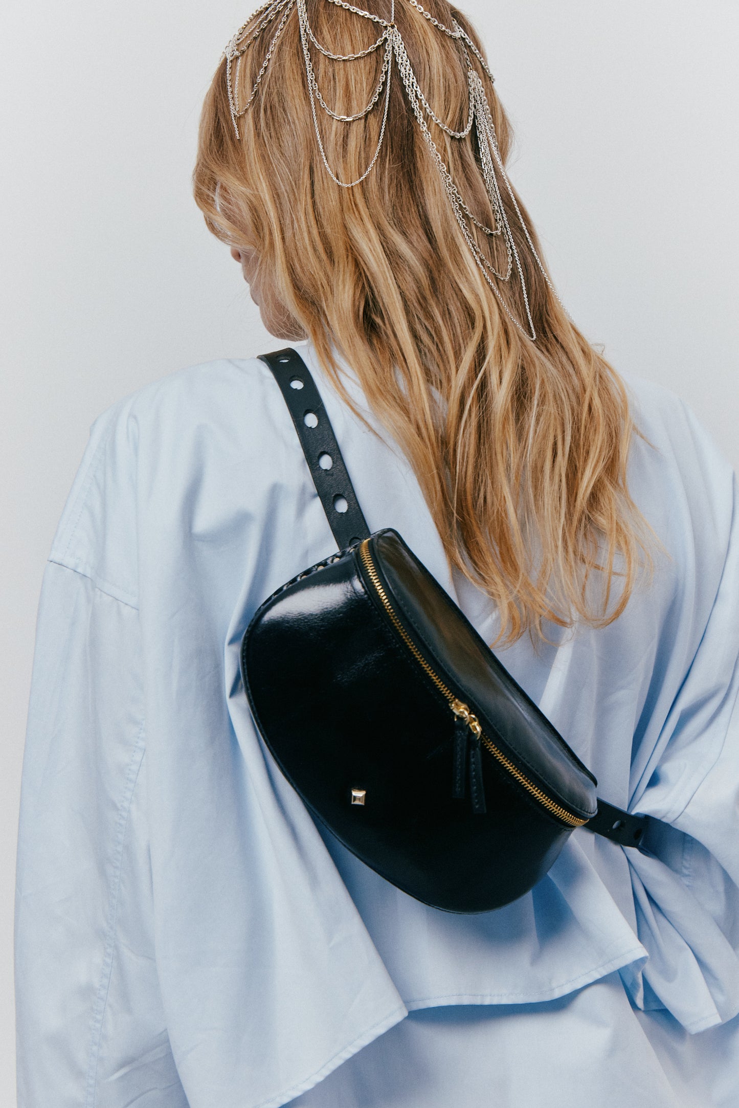 LILI - CRISPY BLACK